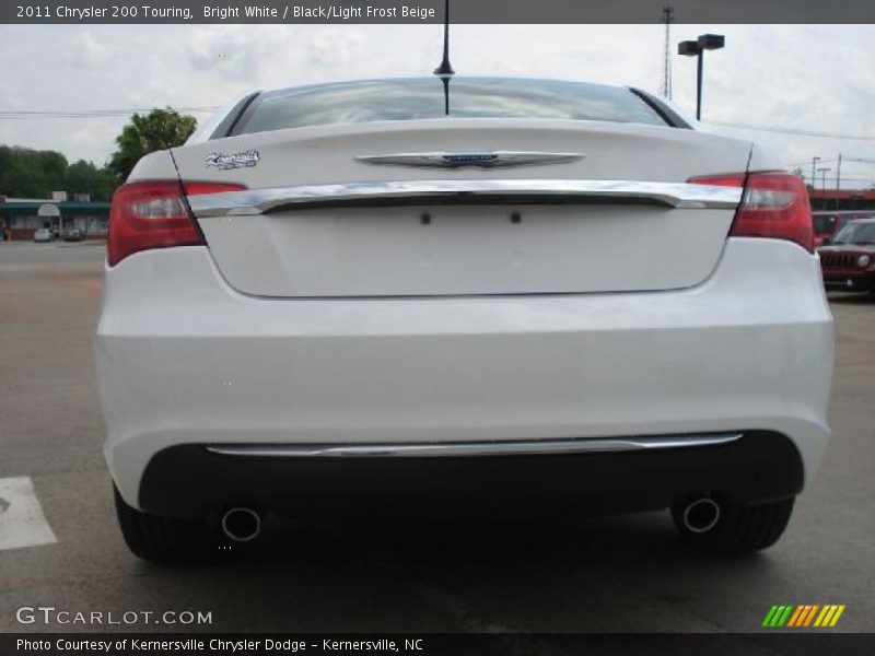 Bright White / Black/Light Frost Beige 2011 Chrysler 200 Touring