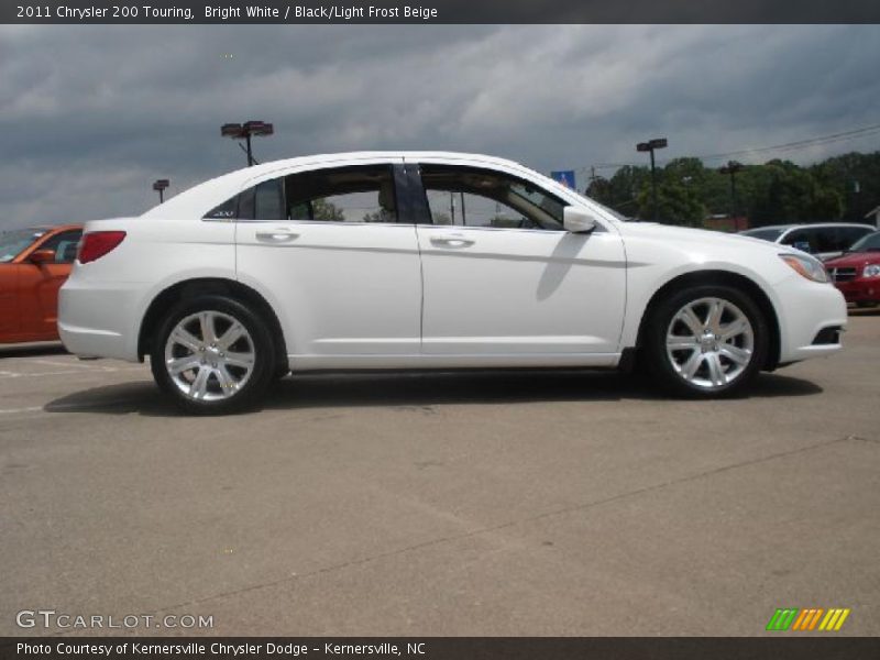 Bright White / Black/Light Frost Beige 2011 Chrysler 200 Touring