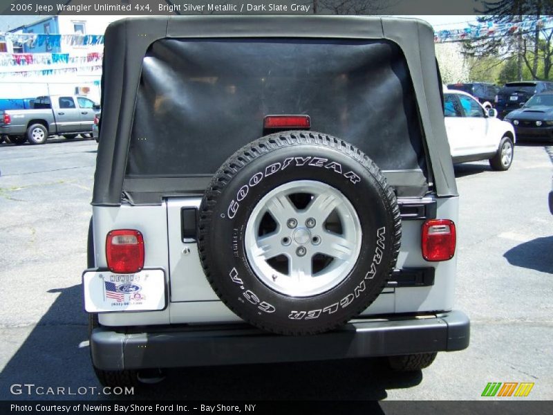 Bright Silver Metallic / Dark Slate Gray 2006 Jeep Wrangler Unlimited 4x4