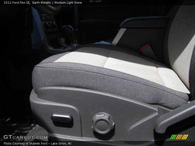 Earth Metallic / Medium Light Stone 2011 Ford Flex SE