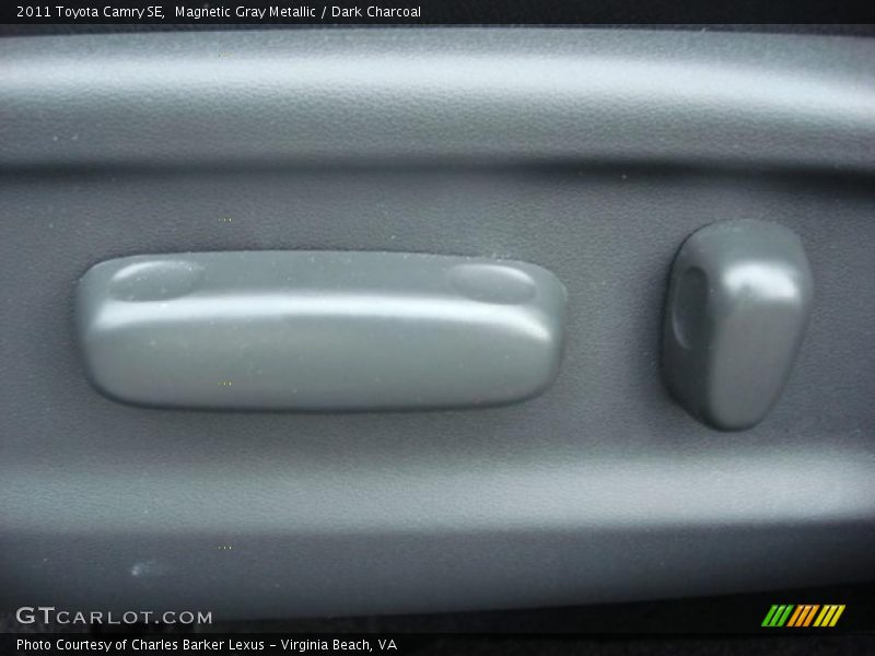 Magnetic Gray Metallic / Dark Charcoal 2011 Toyota Camry SE
