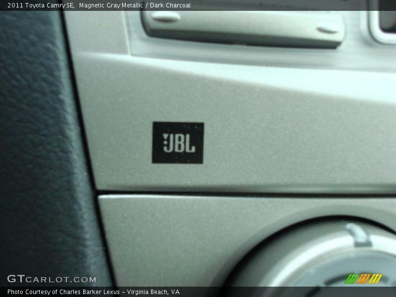Magnetic Gray Metallic / Dark Charcoal 2011 Toyota Camry SE