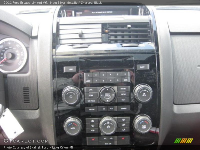 Ingot Silver Metallic / Charcoal Black 2011 Ford Escape Limited V6