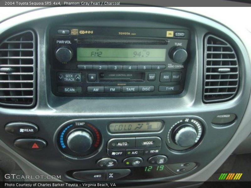 Phantom Gray Pearl / Charcoal 2004 Toyota Sequoia SR5 4x4