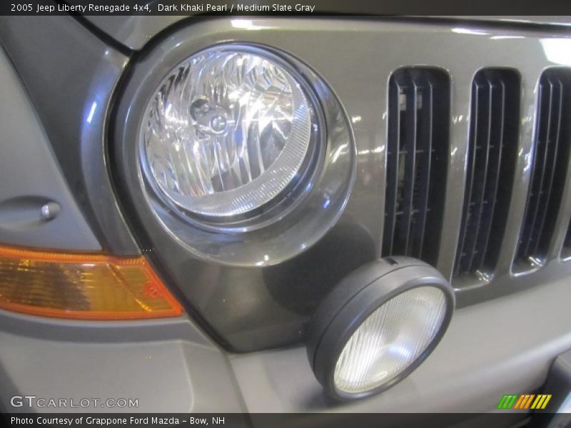 Dark Khaki Pearl / Medium Slate Gray 2005 Jeep Liberty Renegade 4x4