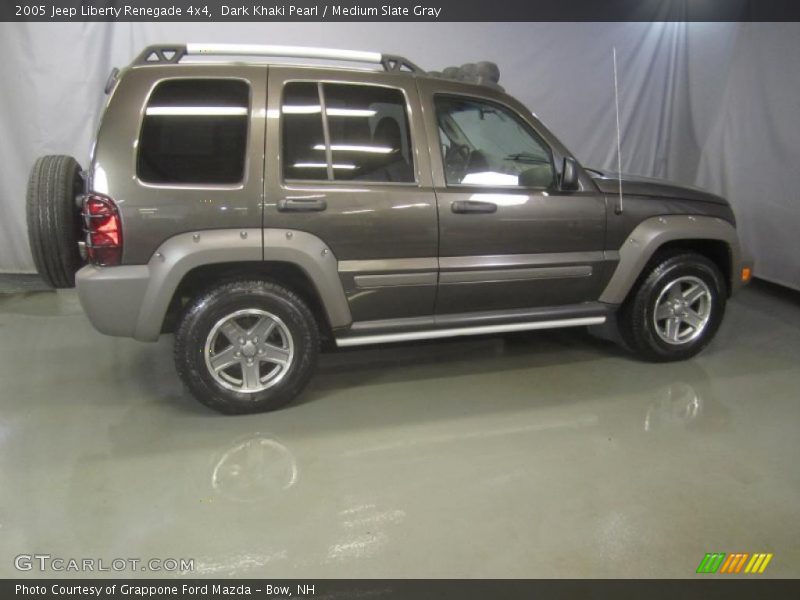 Dark Khaki Pearl / Medium Slate Gray 2005 Jeep Liberty Renegade 4x4