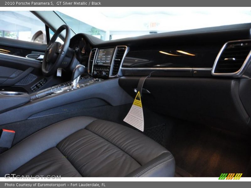 GT Silver Metallic / Black 2010 Porsche Panamera S
