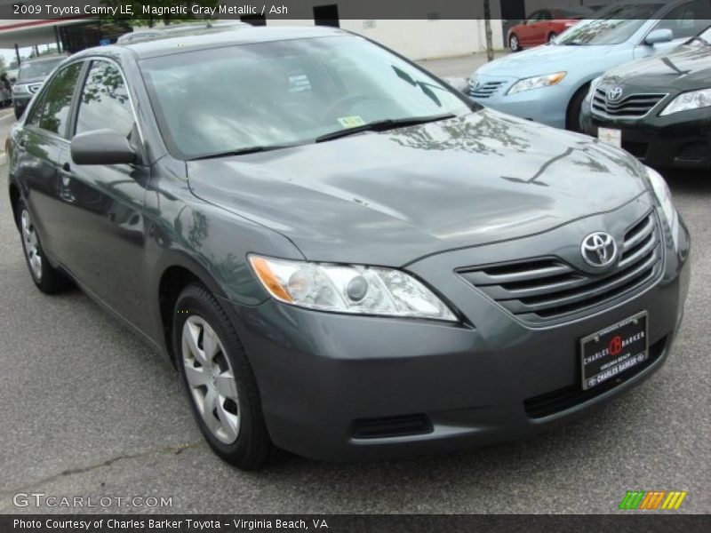 Magnetic Gray Metallic / Ash 2009 Toyota Camry LE