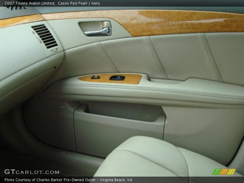 Cassis Red Pearl / Ivory 2007 Toyota Avalon Limited