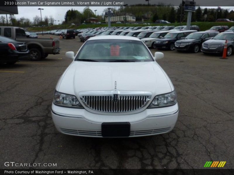 Vibrant White / Light Camel 2010 Lincoln Town Car Signature Limited