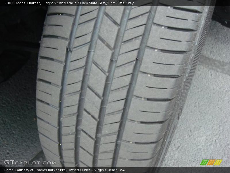 Bright Silver Metallic / Dark Slate Gray/Light Slate Gray 2007 Dodge Charger