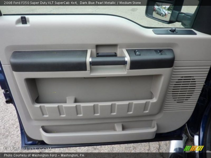 Door Panel of 2008 F350 Super Duty XLT SuperCab 4x4