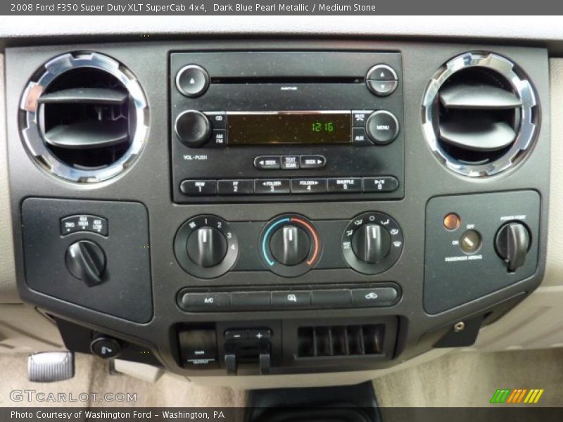 Controls of 2008 F350 Super Duty XLT SuperCab 4x4