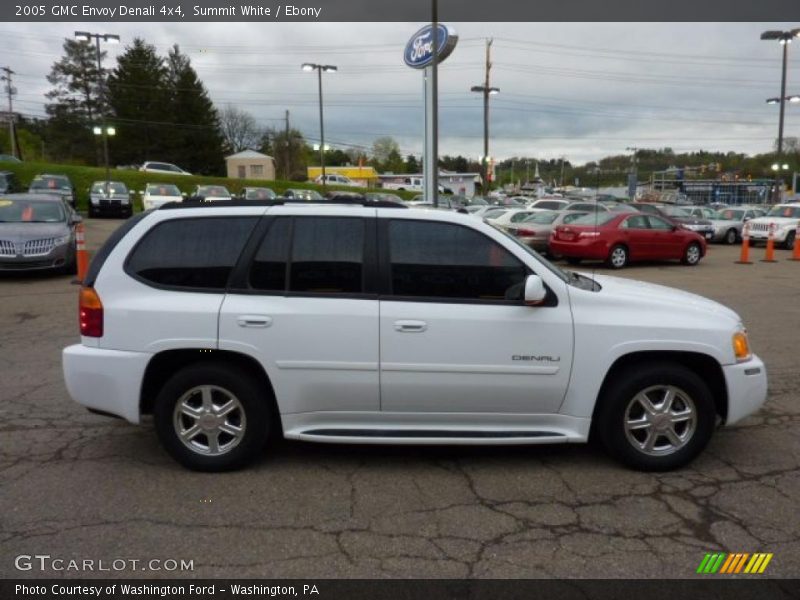 Summit White / Ebony 2005 GMC Envoy Denali 4x4