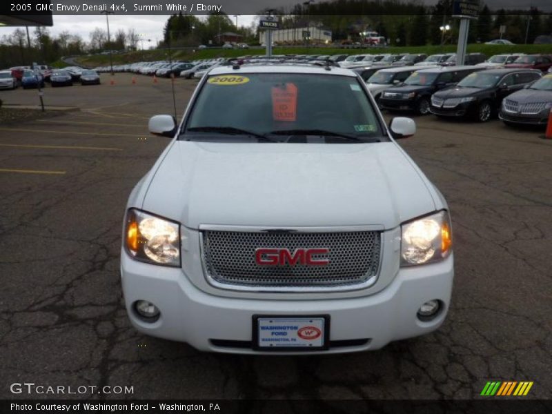 Summit White / Ebony 2005 GMC Envoy Denali 4x4