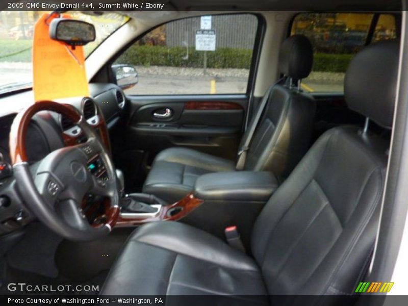Summit White / Ebony 2005 GMC Envoy Denali 4x4