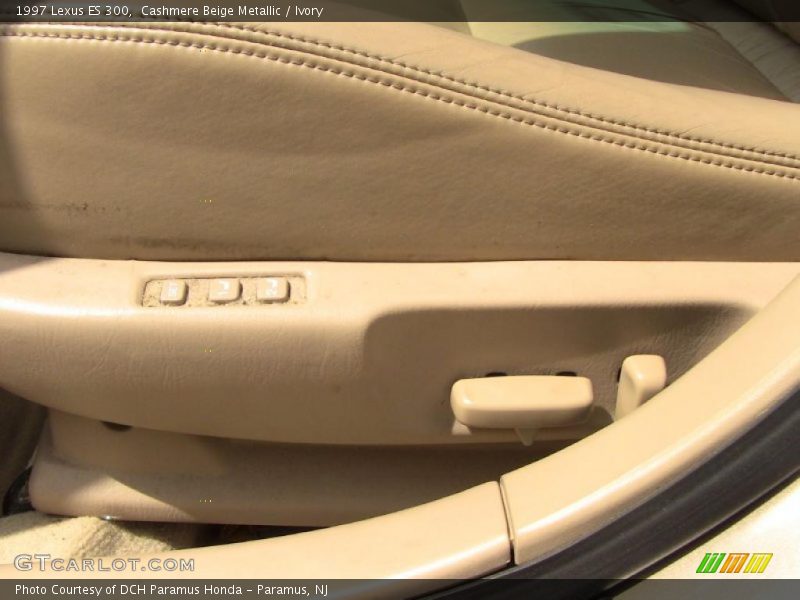 Cashmere Beige Metallic / Ivory 1997 Lexus ES 300