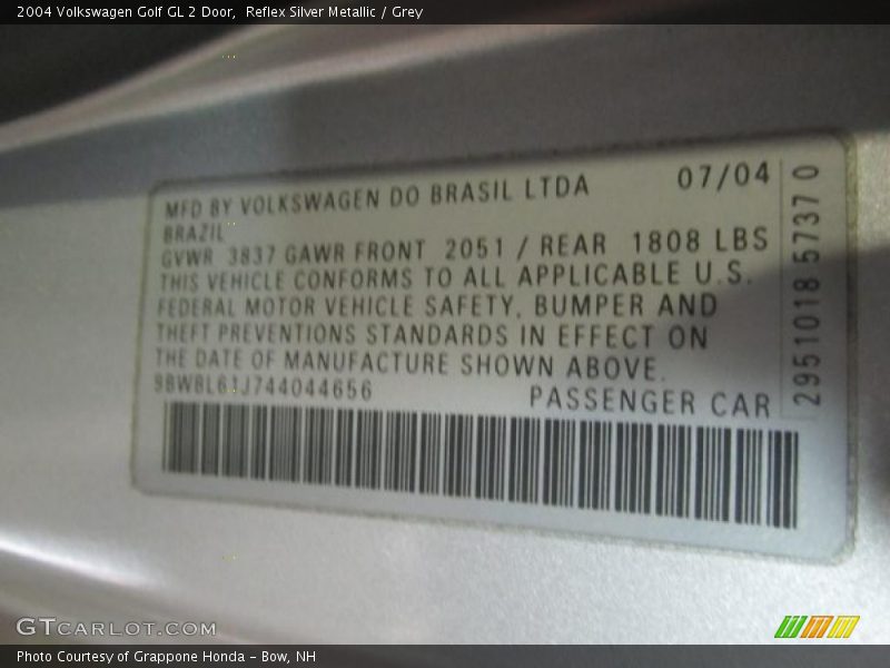 Reflex Silver Metallic / Grey 2004 Volkswagen Golf GL 2 Door