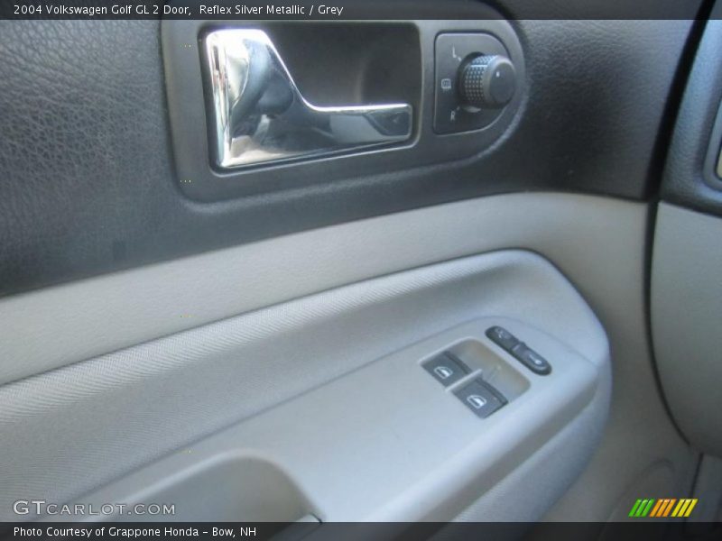 Reflex Silver Metallic / Grey 2004 Volkswagen Golf GL 2 Door