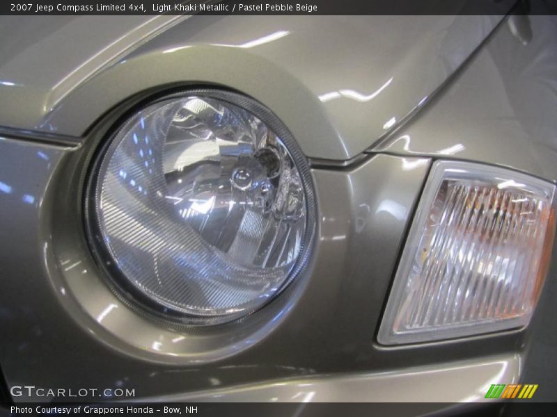 Light Khaki Metallic / Pastel Pebble Beige 2007 Jeep Compass Limited 4x4