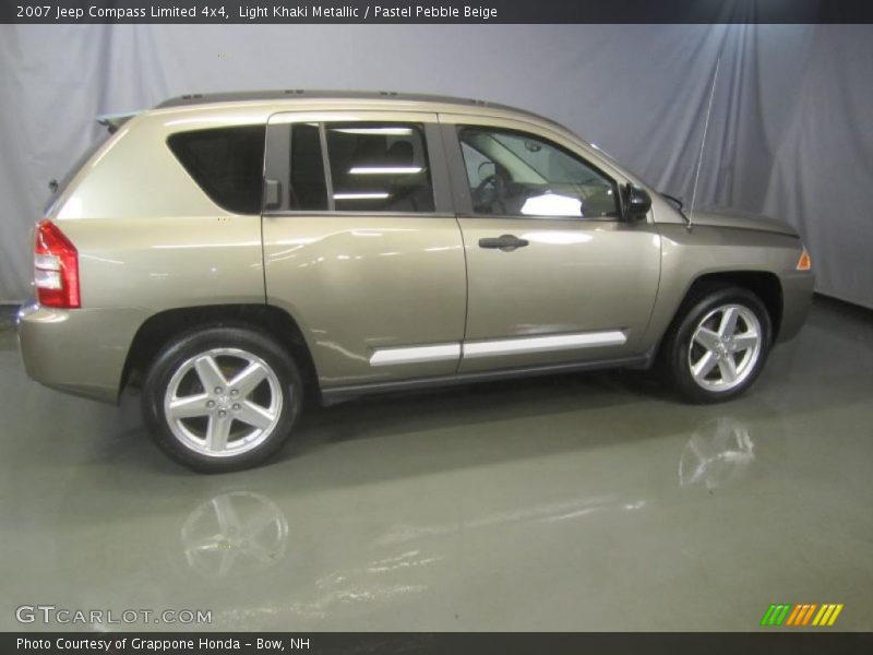 Light Khaki Metallic / Pastel Pebble Beige 2007 Jeep Compass Limited 4x4