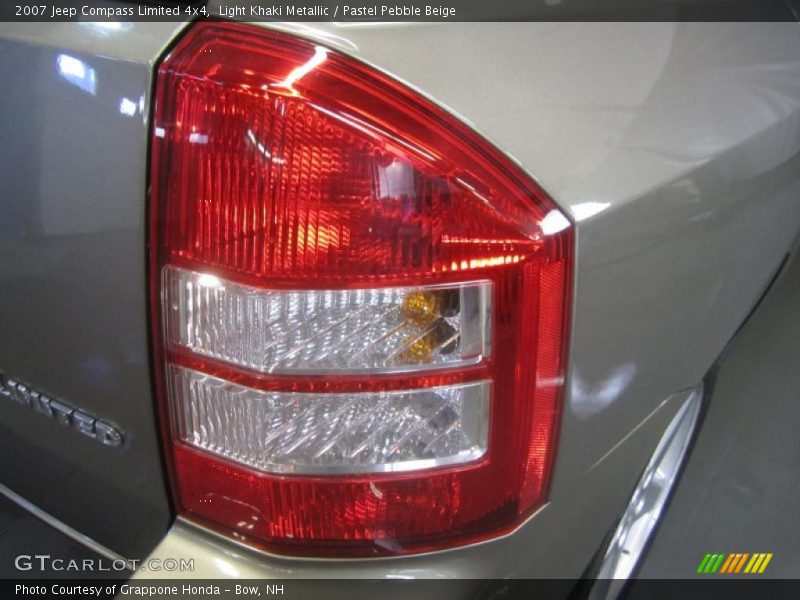 Light Khaki Metallic / Pastel Pebble Beige 2007 Jeep Compass Limited 4x4