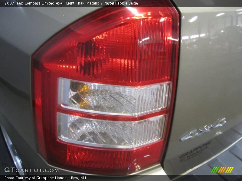 Light Khaki Metallic / Pastel Pebble Beige 2007 Jeep Compass Limited 4x4