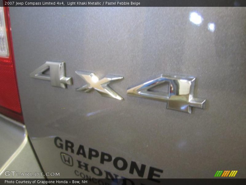 Light Khaki Metallic / Pastel Pebble Beige 2007 Jeep Compass Limited 4x4