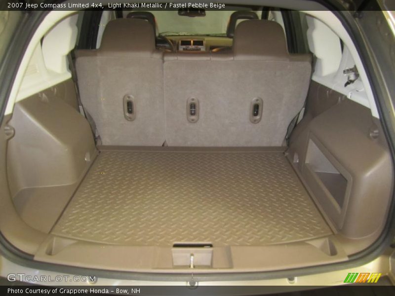 Light Khaki Metallic / Pastel Pebble Beige 2007 Jeep Compass Limited 4x4
