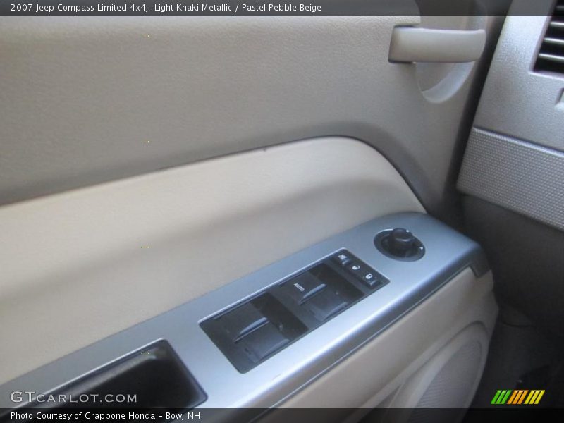 Light Khaki Metallic / Pastel Pebble Beige 2007 Jeep Compass Limited 4x4