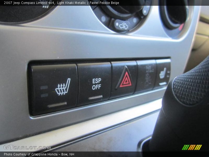 Light Khaki Metallic / Pastel Pebble Beige 2007 Jeep Compass Limited 4x4