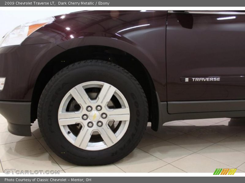 Dark Cherry Metallic / Ebony 2009 Chevrolet Traverse LT