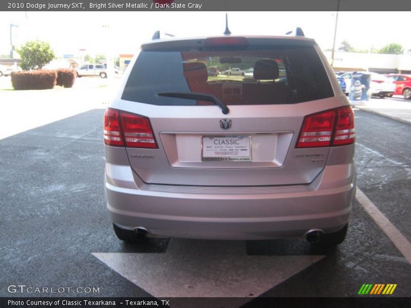 Bright Silver Metallic / Dark Slate Gray 2010 Dodge Journey SXT