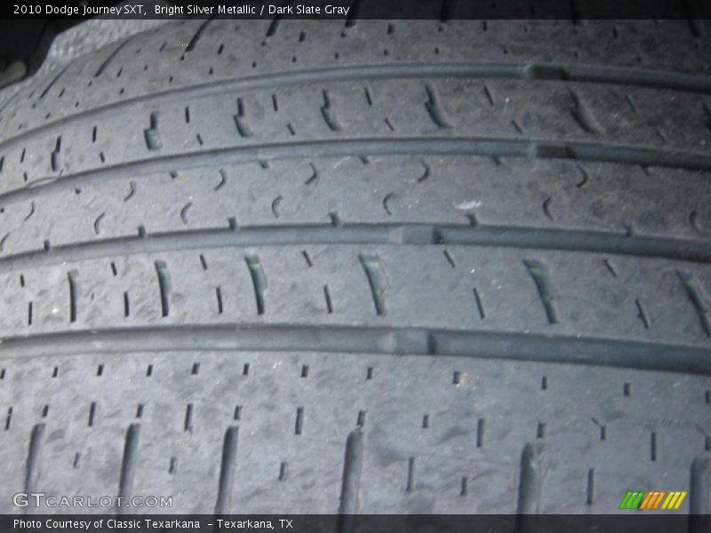 Bright Silver Metallic / Dark Slate Gray 2010 Dodge Journey SXT