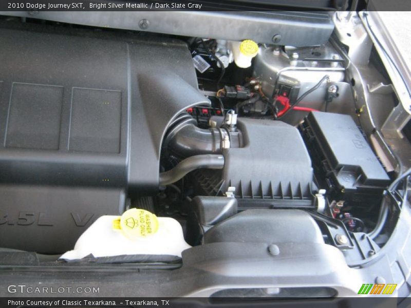 Bright Silver Metallic / Dark Slate Gray 2010 Dodge Journey SXT