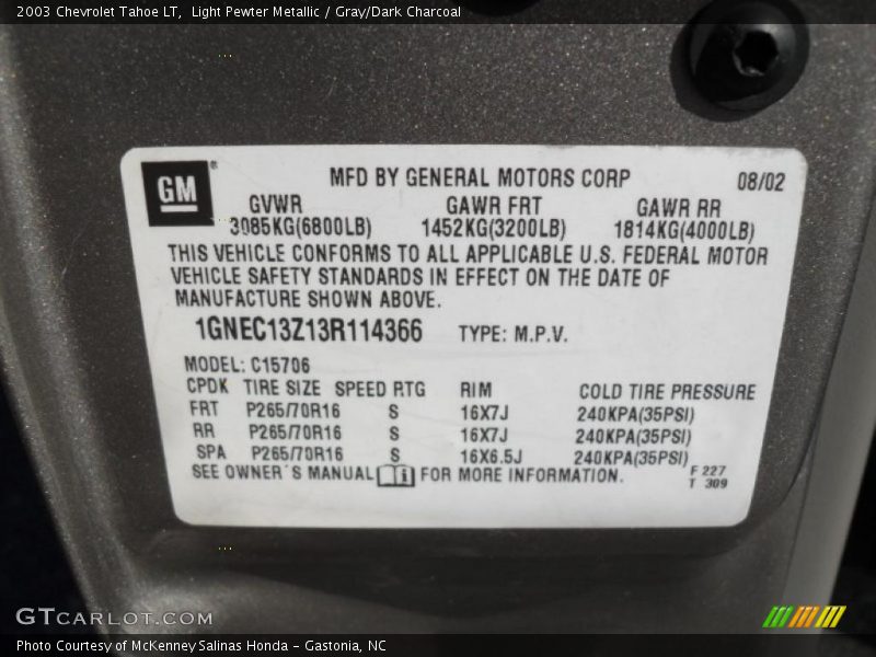 Light Pewter Metallic / Gray/Dark Charcoal 2003 Chevrolet Tahoe LT