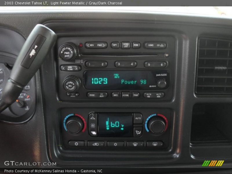Light Pewter Metallic / Gray/Dark Charcoal 2003 Chevrolet Tahoe LT