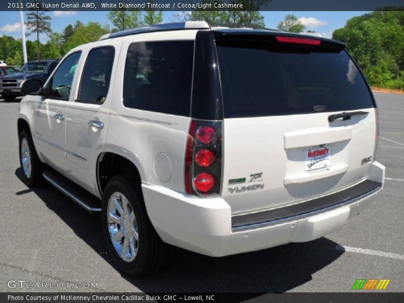 White Diamond Tintcoat / Cocoa/Light Cashmere 2011 GMC Yukon Denali AWD