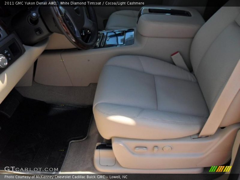White Diamond Tintcoat / Cocoa/Light Cashmere 2011 GMC Yukon Denali AWD