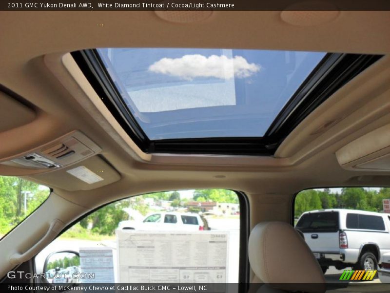 White Diamond Tintcoat / Cocoa/Light Cashmere 2011 GMC Yukon Denali AWD