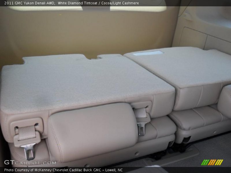 White Diamond Tintcoat / Cocoa/Light Cashmere 2011 GMC Yukon Denali AWD