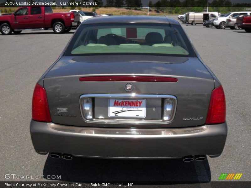 Cashmere / Oatmeal 2000 Cadillac DeVille Sedan