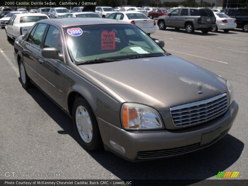 Cashmere / Oatmeal 2000 Cadillac DeVille Sedan