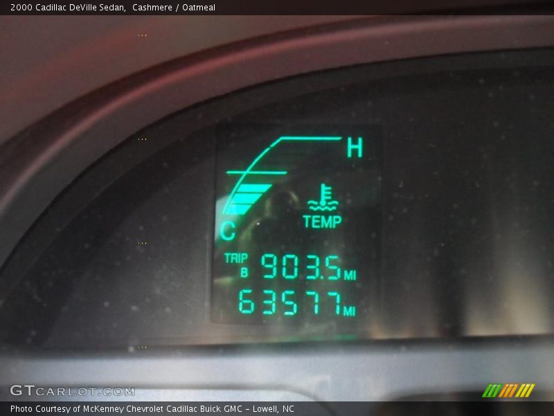 Cashmere / Oatmeal 2000 Cadillac DeVille Sedan