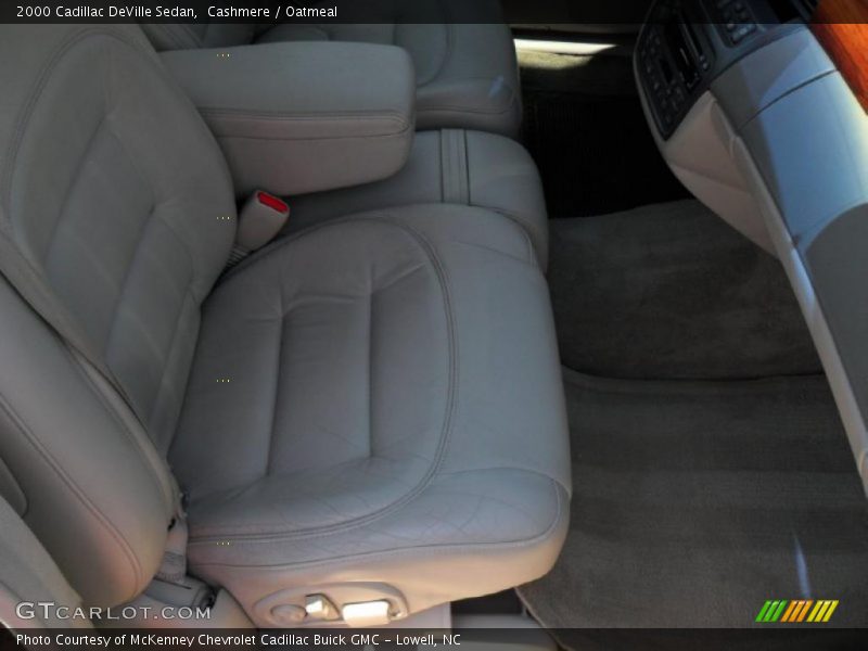 Cashmere / Oatmeal 2000 Cadillac DeVille Sedan