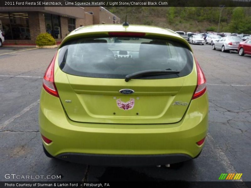 Lime Squeeze Metallic / Light Stone/Charcoal Black Cloth 2011 Ford Fiesta SE Hatchback