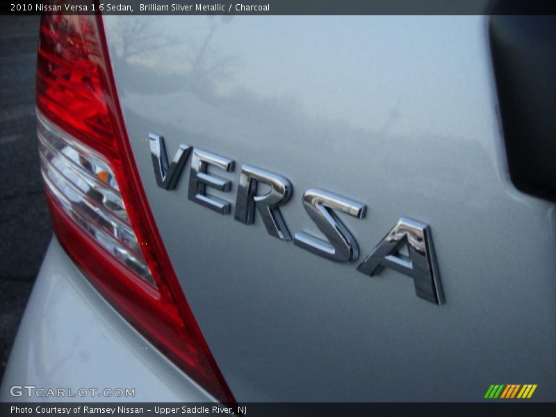  2010 Versa 1.6 Sedan Logo