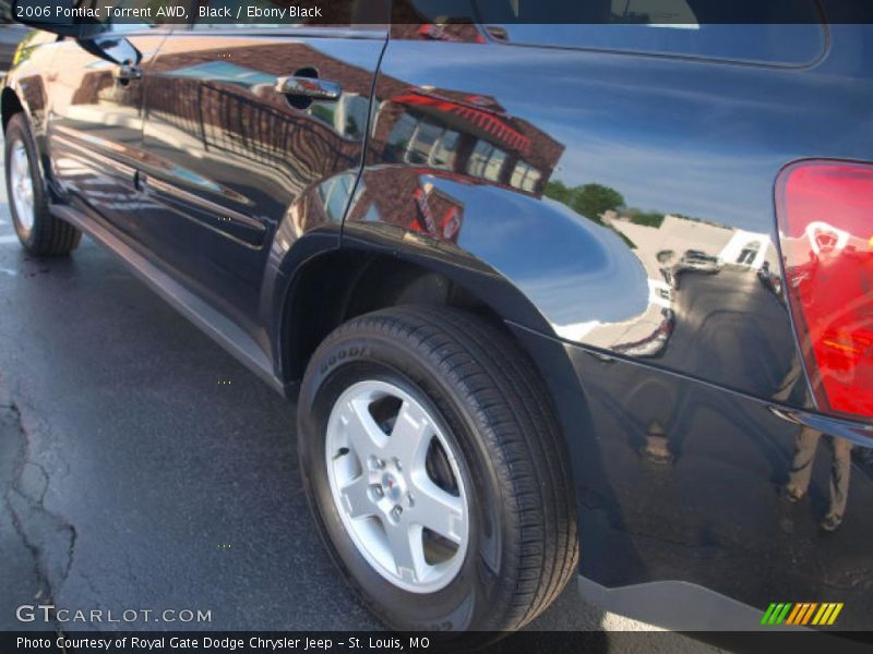 Black / Ebony Black 2006 Pontiac Torrent AWD