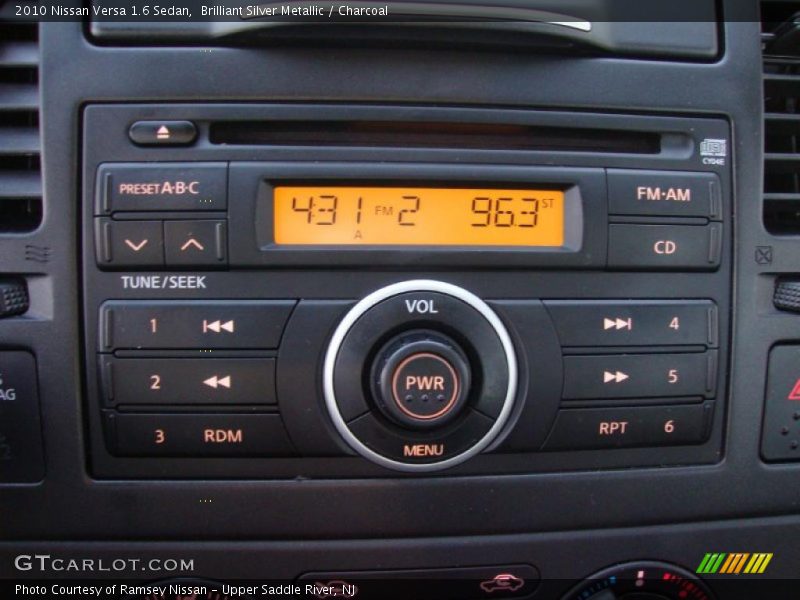 Controls of 2010 Versa 1.6 Sedan