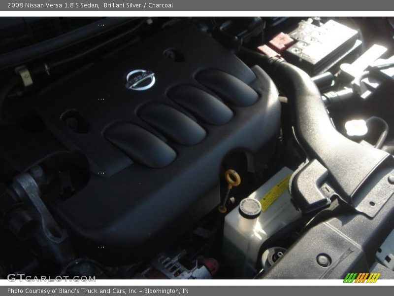 Brilliant Silver / Charcoal 2008 Nissan Versa 1.8 S Sedan